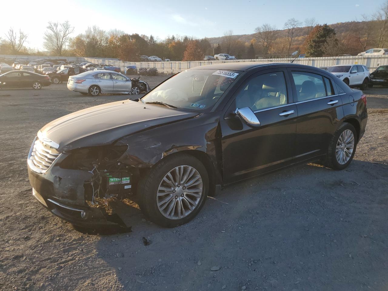 Image 1 of Chrysler 200 Limited 2012 with VIN 1C3CCBCG8CN211533