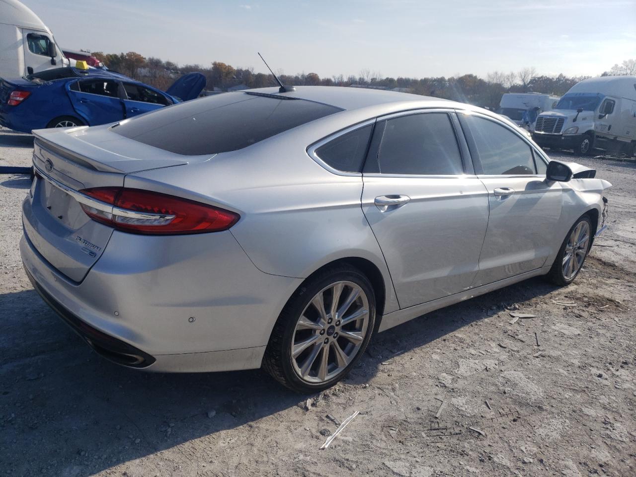 Изображение 3 2017 FORD FUSION TITANIUM 2017 с VIN 3FA6P0D97HR328502