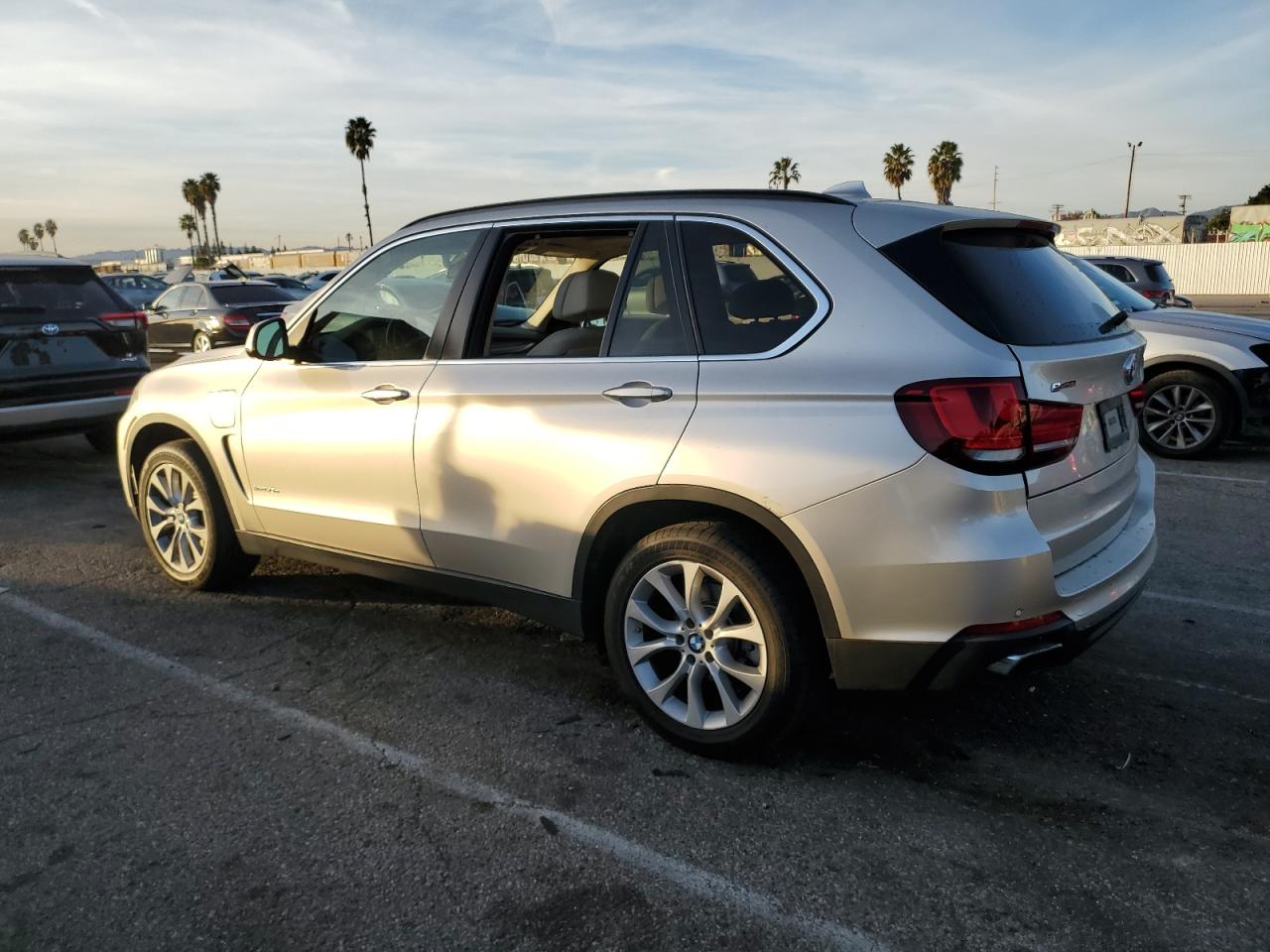 Image 2 of 2016 BMW X5 XDR40E 2016 with VIN 5UXKT0C55G0F75486