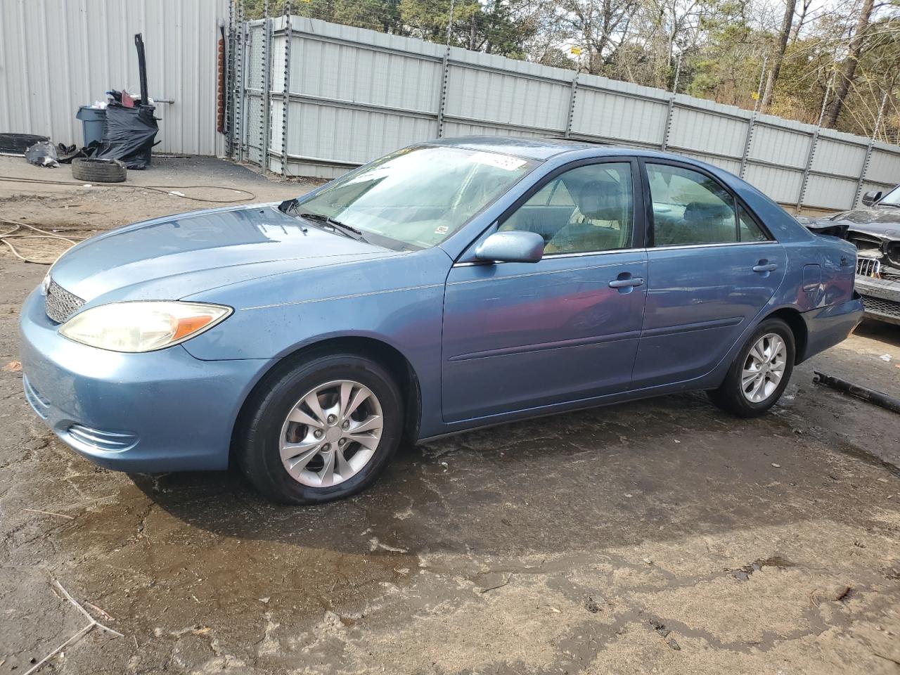 2004 TOYOTA CAMRY LE 2004 image