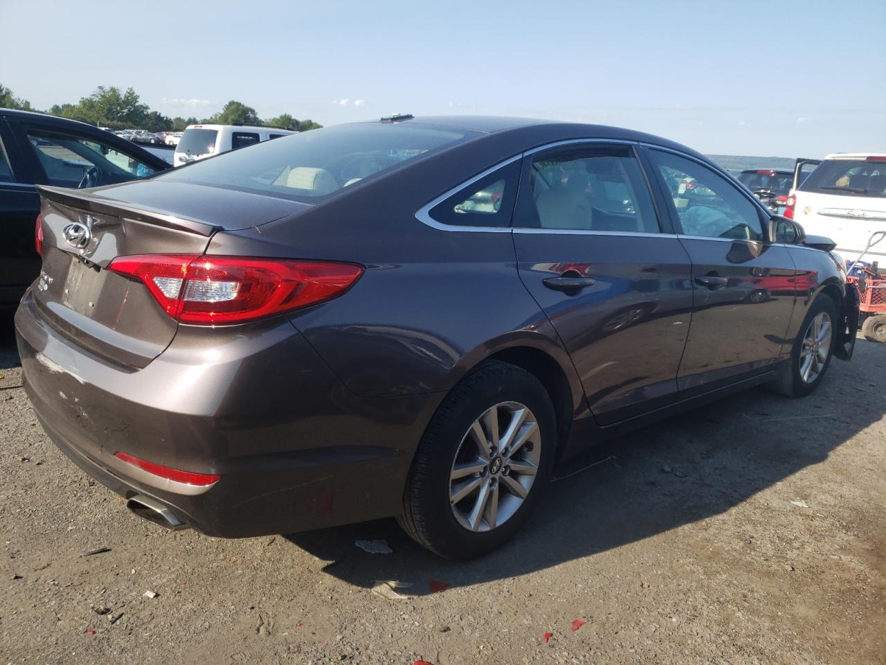 Изображение 3 2017 HYUNDAI SONATA SE 2017 с VIN 5NPE24AF3HH523313