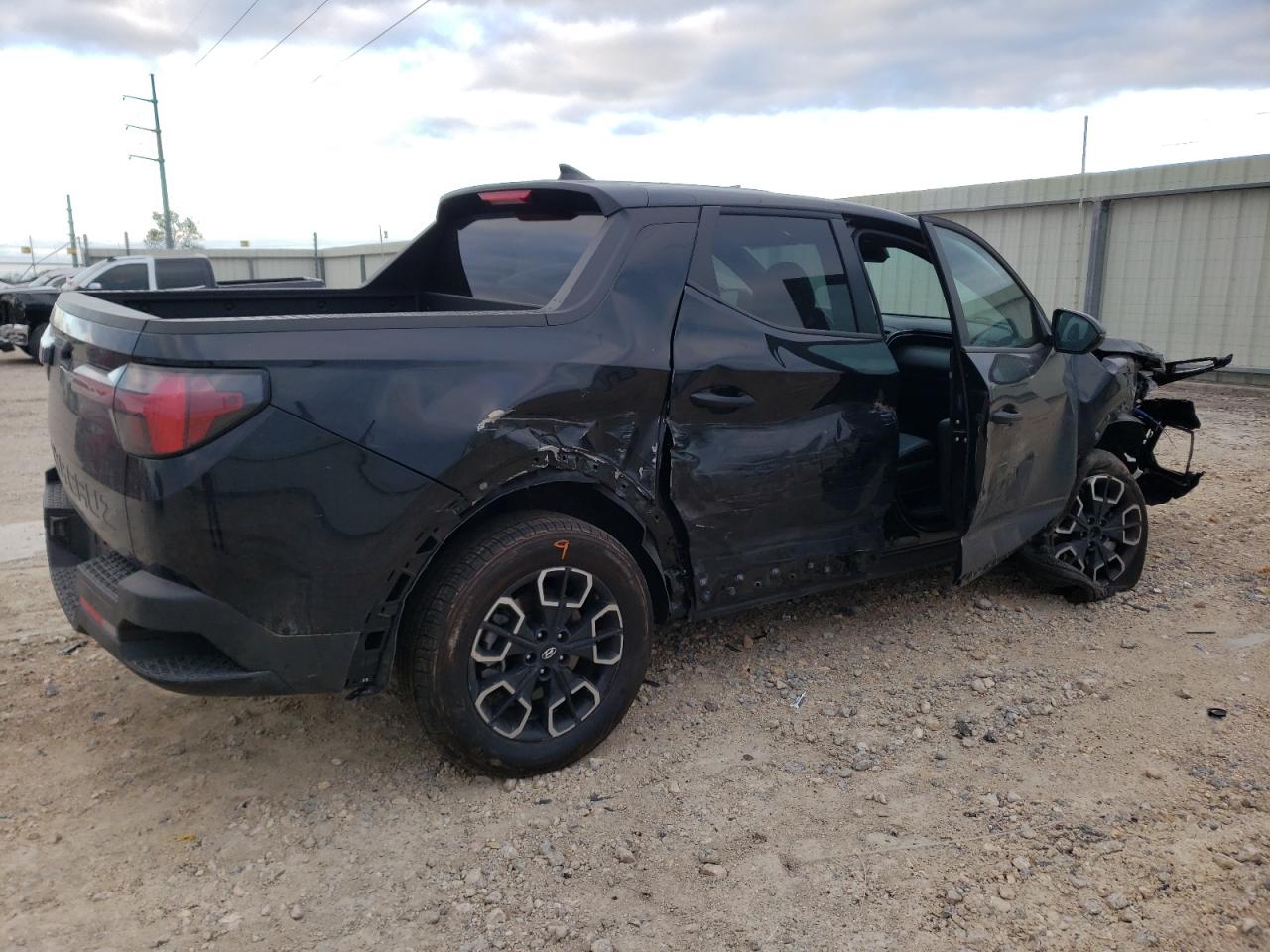 Image 3 of 2023 HYUNDAI SANTA CRUZ SEL 2023 with VIN 5NTJB4AE8PH076953