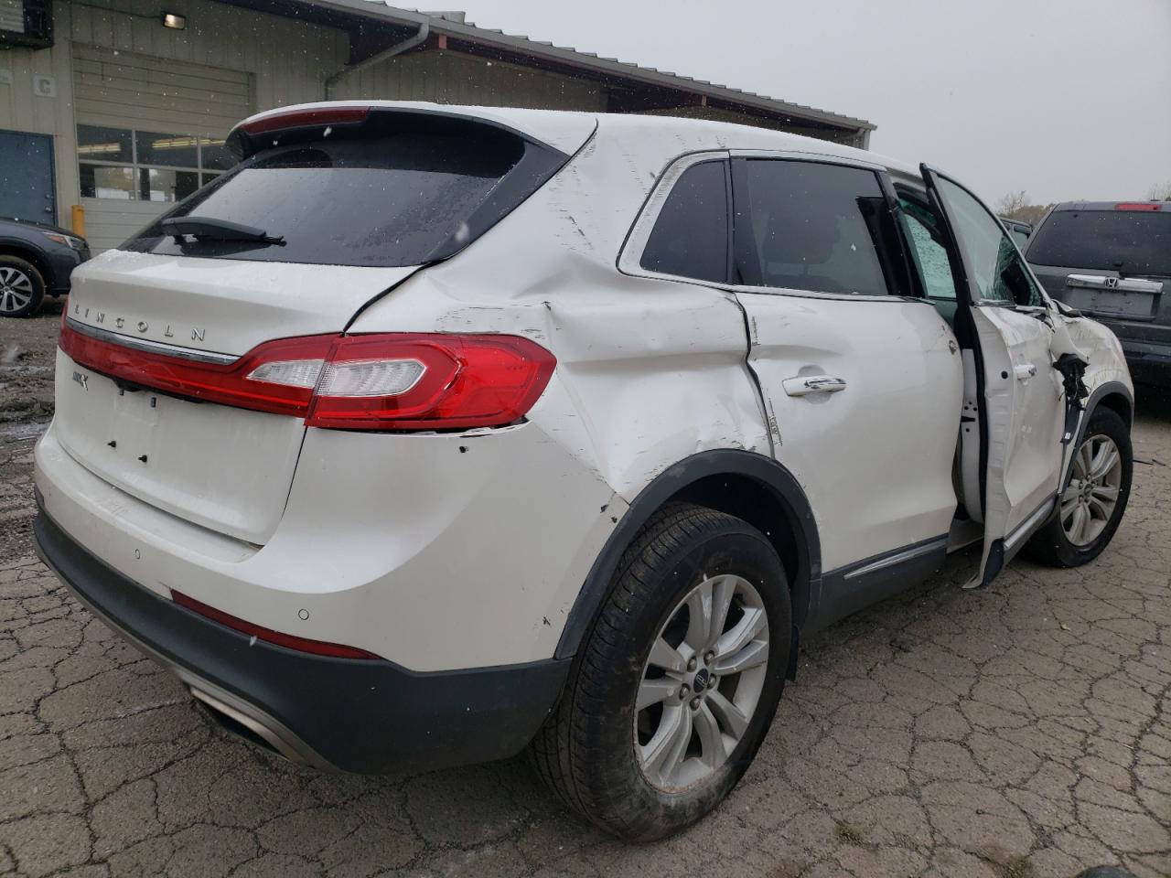 Изображение 3 2018 LINCOLN MKX PREMIERE 2018 с VIN 2LMPJ6JR4JBL48850