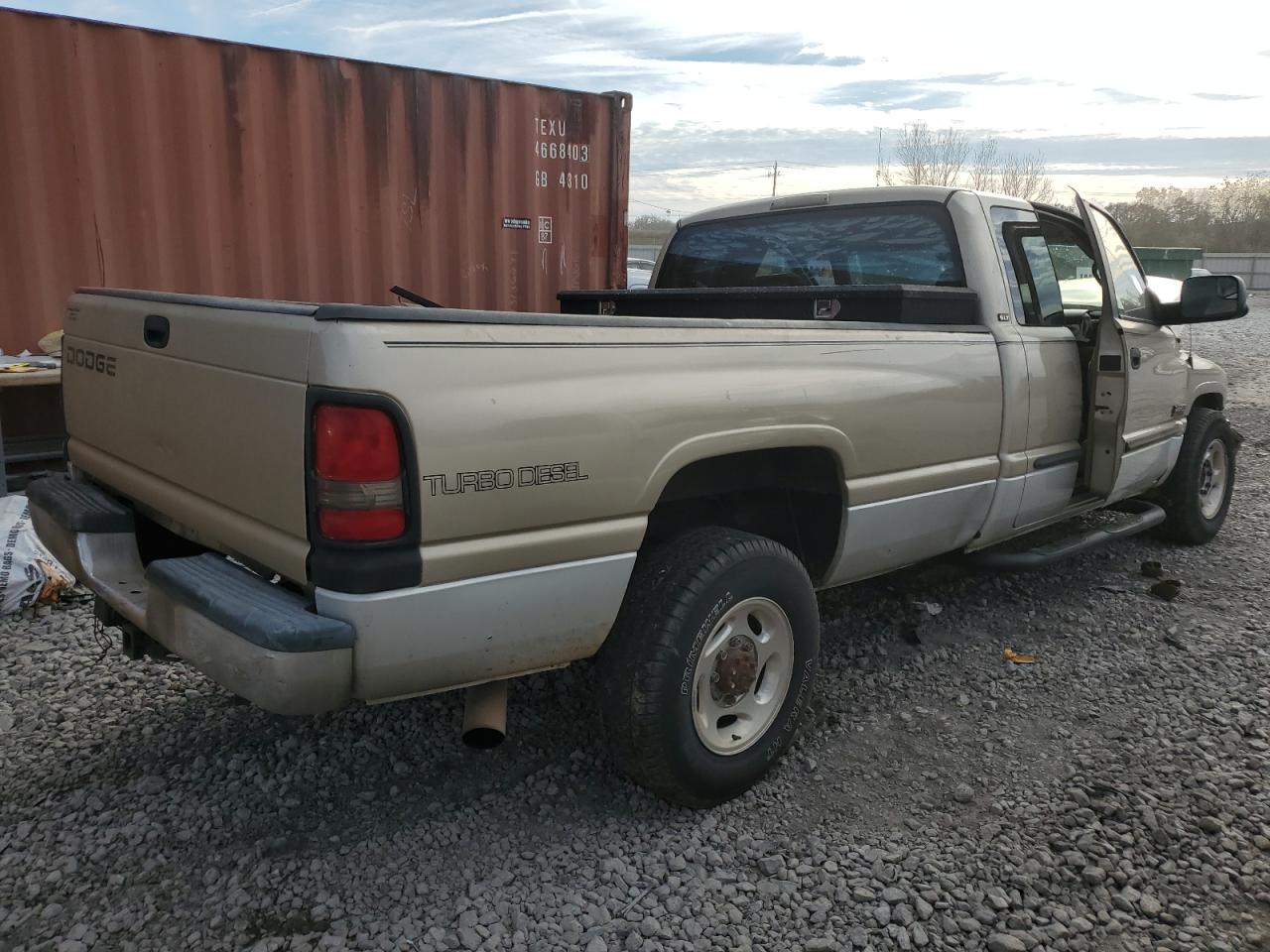 Image 3 of 2002 DODGE RAM 2500  2002 with VIN 3B7KC23672M200224