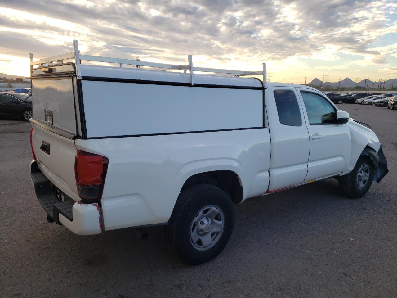 Obraz 3 z 2022 TOYOTA TACOMA ACCESS CAB 2022 z VIN 3TYRZ5CN2NT015447