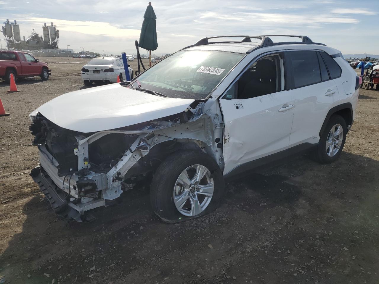 Obraz 1 z 2021 TOYOTA RAV4 XLE 2021 z VIN 4T3RWRFV6MU048052