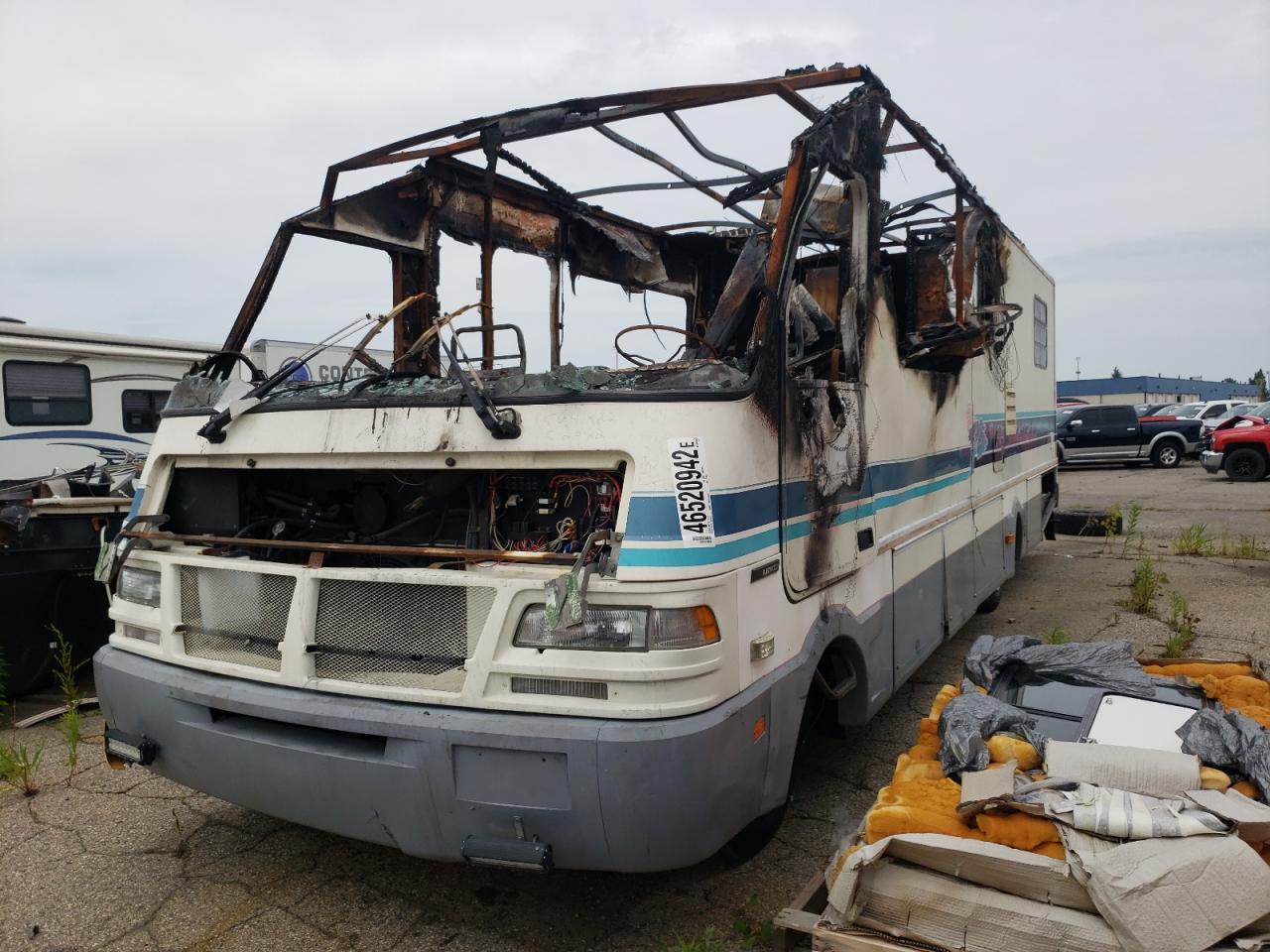 Изображение 2 1991 CHEVROLET P30  1991 с VIN 1GBKP37N2M3314460