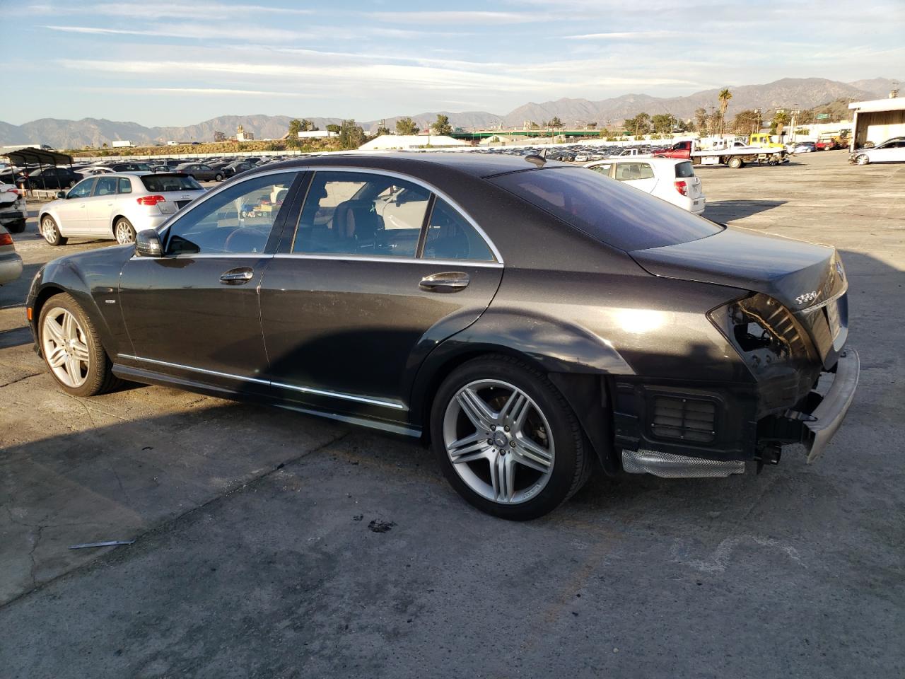 Image 2 of 2012 MERCEDES-BENZ S 550 2012 with VIN WDDNG7DB1CA470712