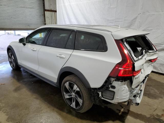 Obraz 2 z 2022 VOLVO V60 CROSS COUNTRY T5 MOMENTUM 2022 z VIN YV4102WK9N2090007