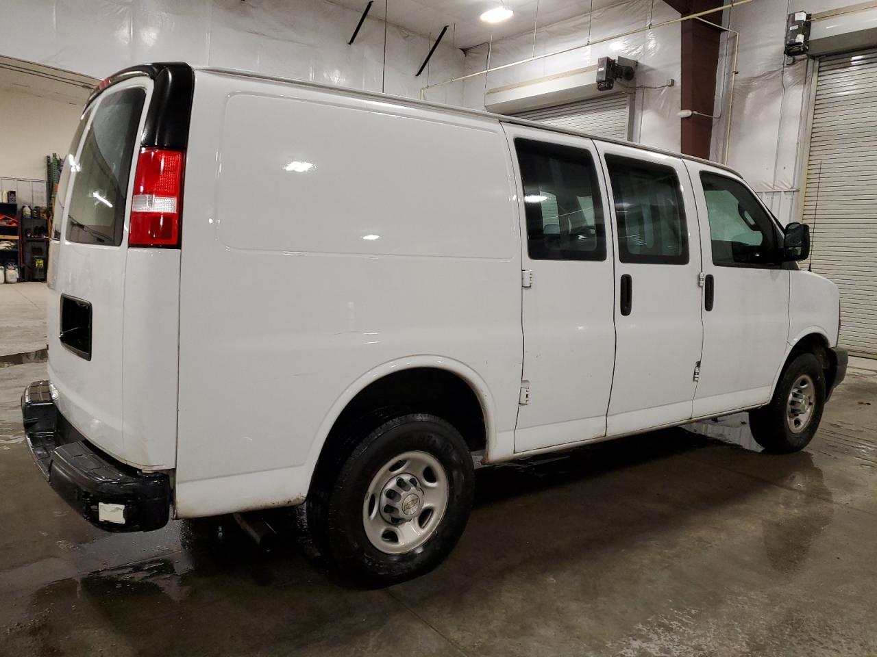 Image 3 of 2021 CHEVROLET EXPRESS G2500  2021 with VIN 1GCWGAFP0M1154482