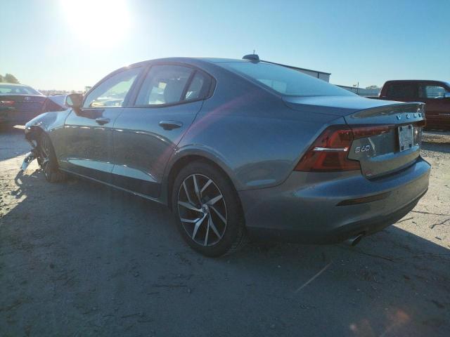 Image 2 of 2020 VOLVO S60 T6 MOMENTUM 2020 with VIN 7JRA22TK1LG072216