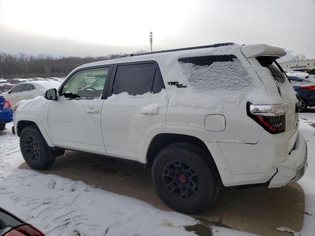 Image 2 of 2022 TOYOTA 4RUNNER SR5 PREMIUM 2022 with VIN JTERU5JR4N6062216