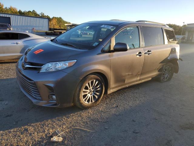 Image 1 of 2018 TOYOTA SIENNA XLE 2018 with VIN 5TDYZ3DCXJS919145