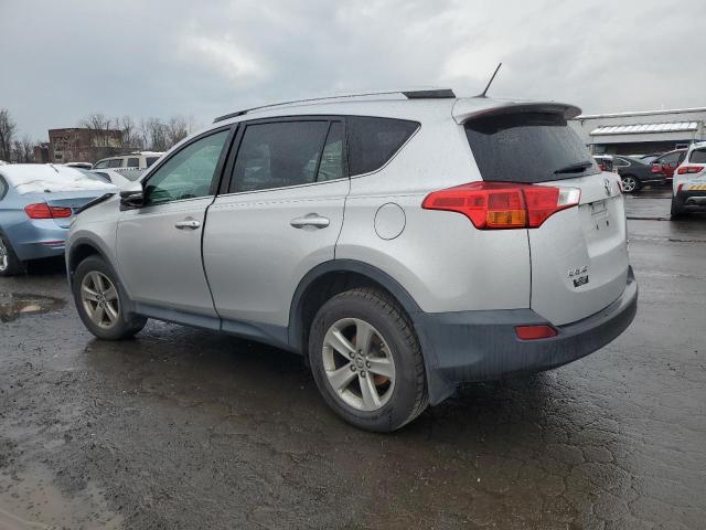 Image 2 of 2015 TOYOTA RAV4 XLE 2015 with VIN 2T3RFREV2FW338258