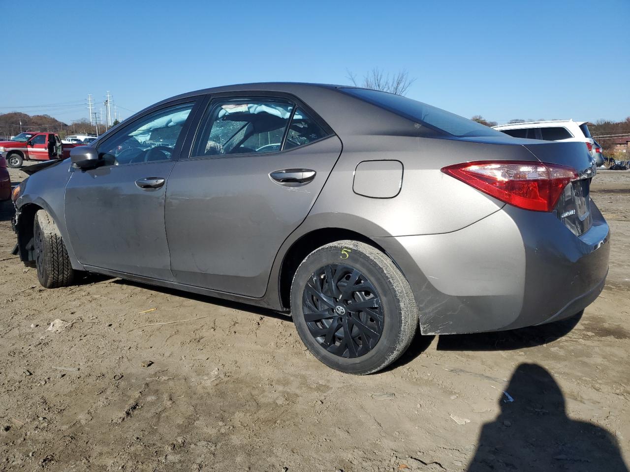 Obraz 2 z 2019 TOYOTA COROLLA L 2019 z VIN 5YFBURHE6KP899487