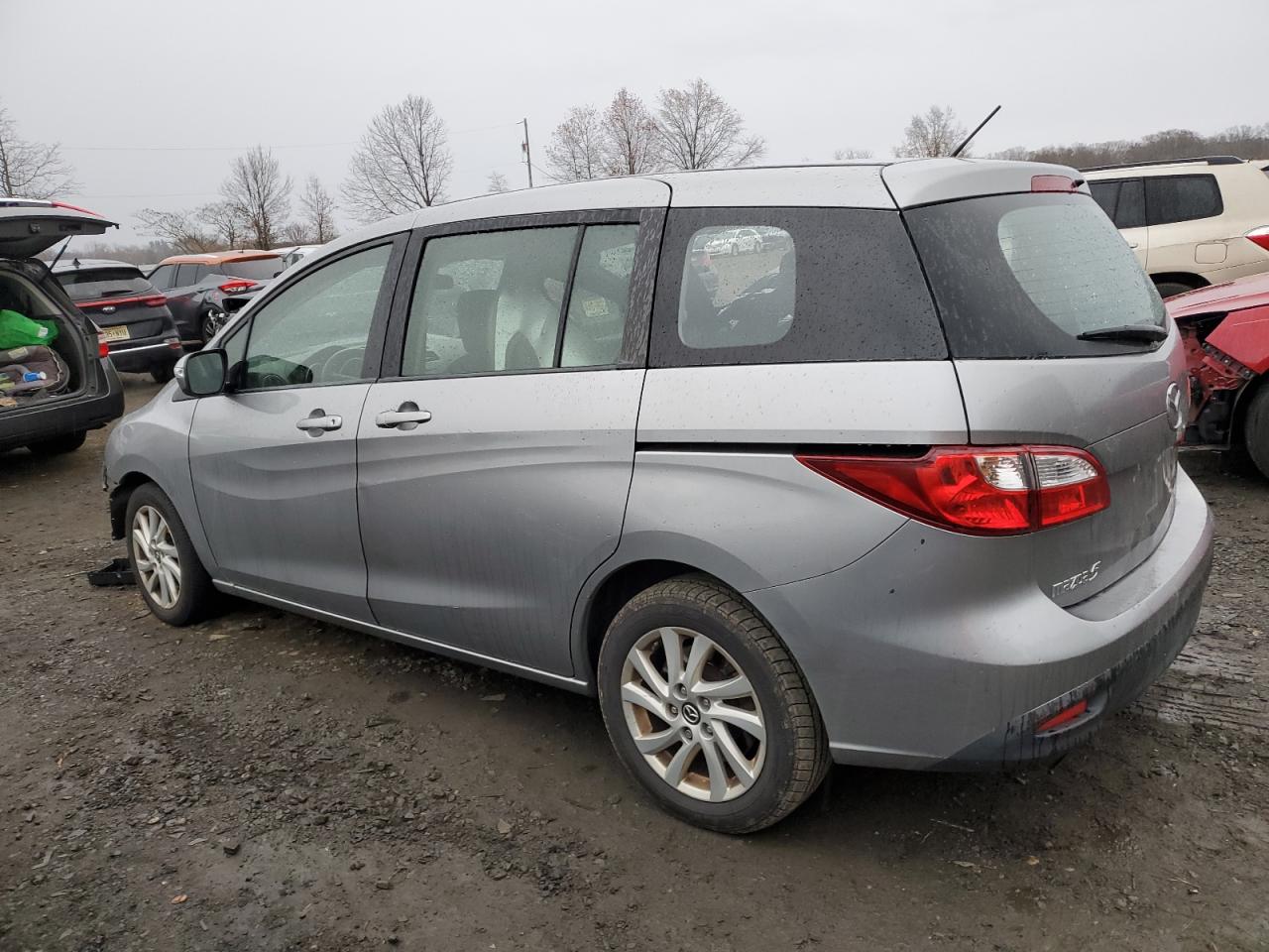 Изображение 2 2013 MAZDA 5  2013 с VIN JM1CW2BL0D0158116