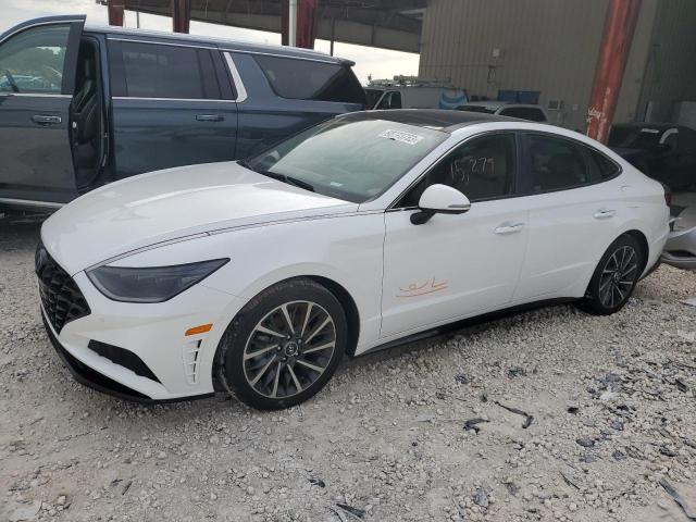 Image 1 of 2021 HYUNDAI SONATA LIMITED 2021 with VIN 5NPEH4J29MH118658