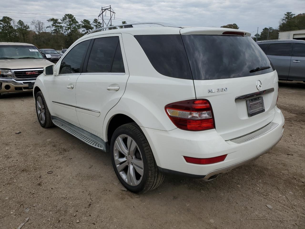 Изображение 2 2011 MERCEDES-BENZ ML 350 2011 с VIN 4JGBB5GBXBA688380