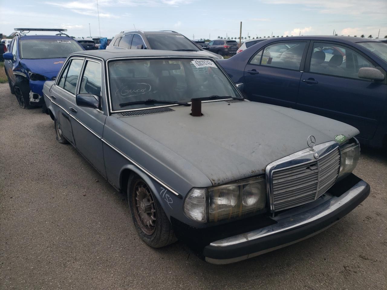 Image 1 of 1982 MERCEDES-BENZ 300 DT 1982 with VIN WDBAB33A3CB001431