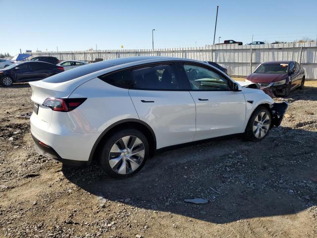 Obraz 3 z 2023 TESLA MODEL Y  2023 z VIN 7SAYGDEE9PF879426