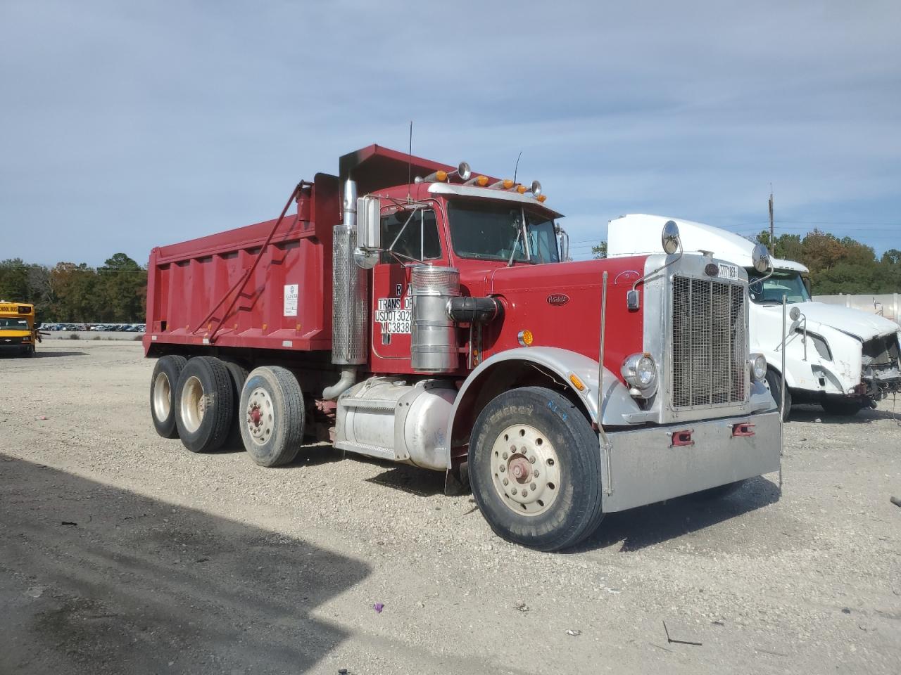 Image 1 of 1984 PETERBILT 359  1984 with VIN 1XP9DN9X7EP175707