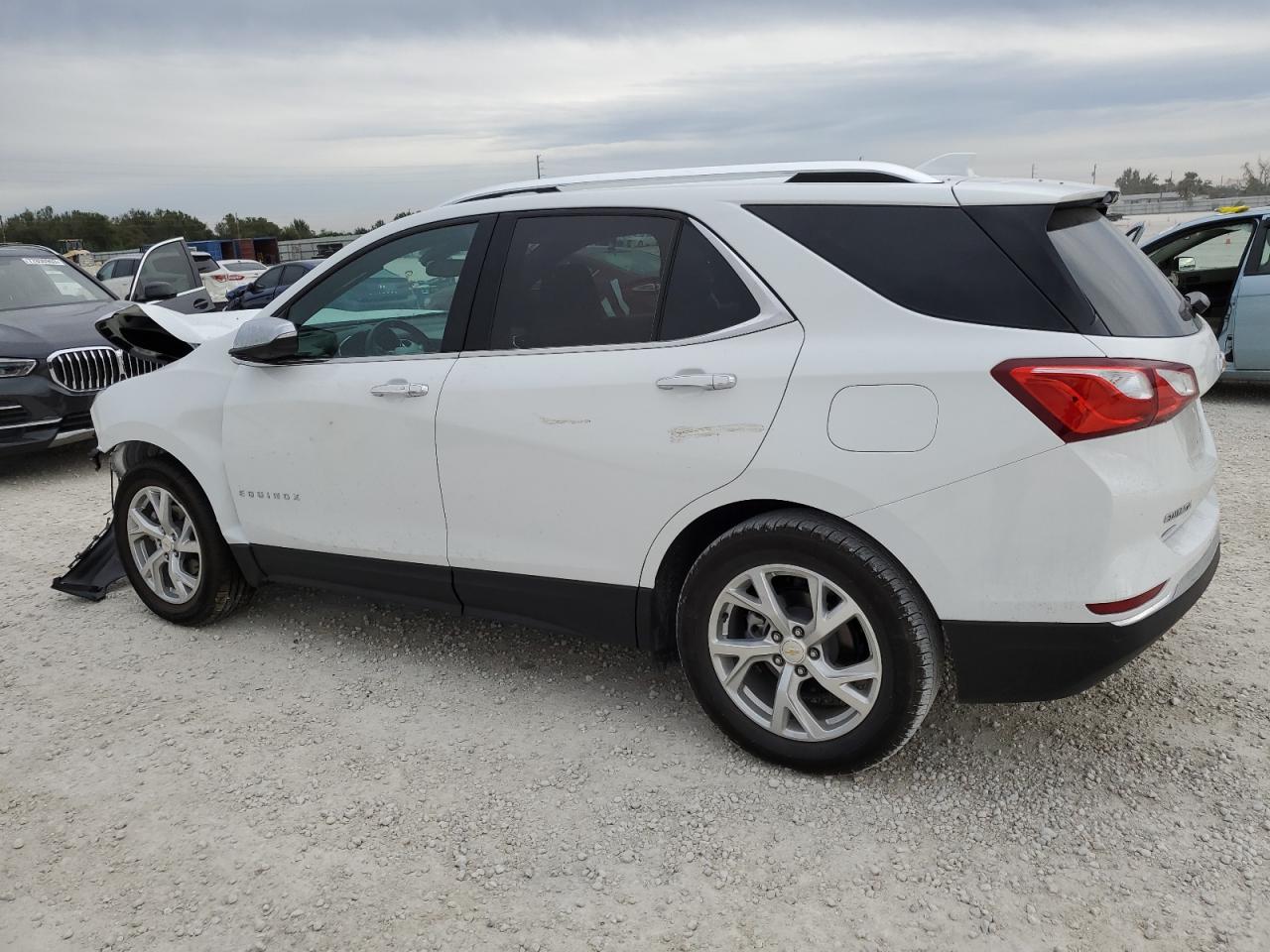 Image 2 of 2021 CHEVROLET EQUINOX PREMIER 2021 with VIN 3GNAXNEV8MS145780