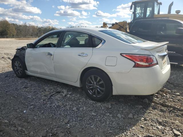 Image 2 of 2015 NISSAN ALTIMA 2.5 2015 with VIN 1N4AL3AP4FC481022