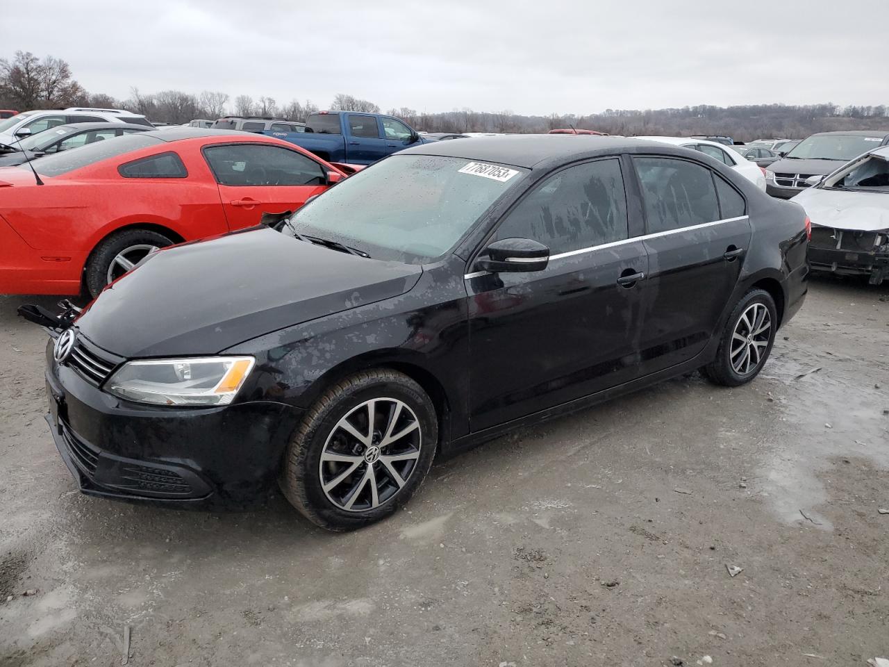 Image 1 of 2013 VOLKSWAGEN JETTA SE 2013 with VIN 3VWDP7AJ3DM283460
