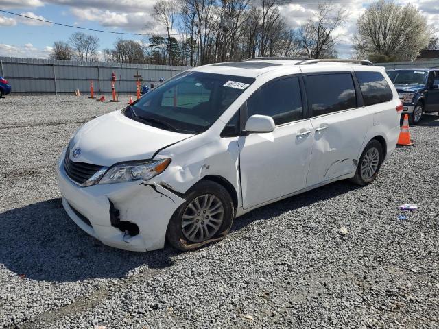 Obraz 1 z 2013 TOYOTA SIENNA XLE 2013 z VIN 5TDYK3DC6DS324382