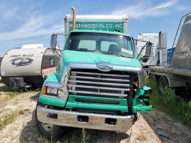 Image 2 of 2009 STERLING TRUCK L 7500 2009 with VIN 2FZHATBS09AAG2548