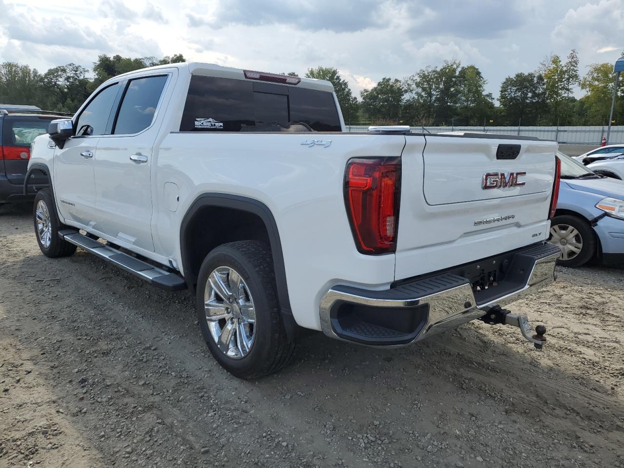 Image 2 of 2021 GMC SIERRA K1500 SLT 2021 with VIN 1GTU9DED6MZ108585