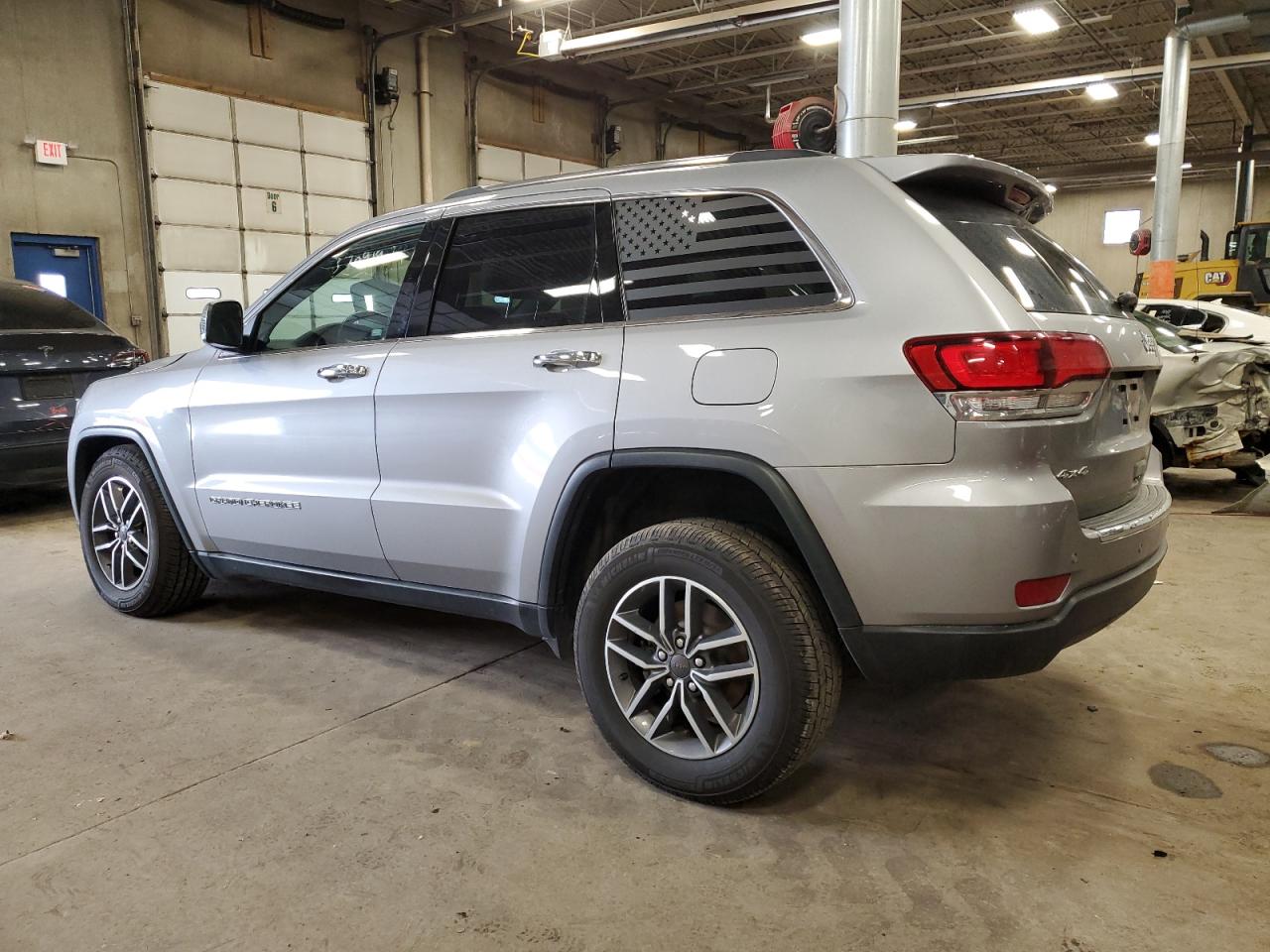 Image 2 of 2020 JEEP GRAND CHEROKEE LIMITED 2020 with VIN 1C4RJFBG9LC111831