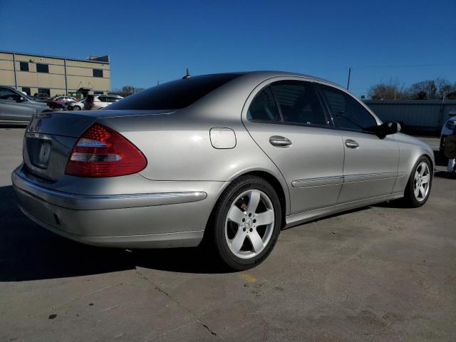 Obraz 3 z 2004 MERCEDES-BENZ E 500 2004 z VIN WDBUF70J94A426818