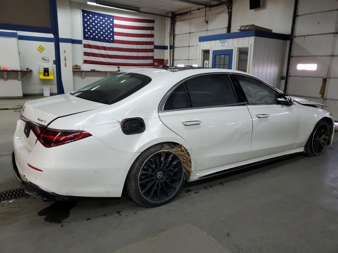 Obraz 3 z 2022 MERCEDES-BENZ S 580 4MATIC 2022 z VIN W1K6G7GBXNA155023