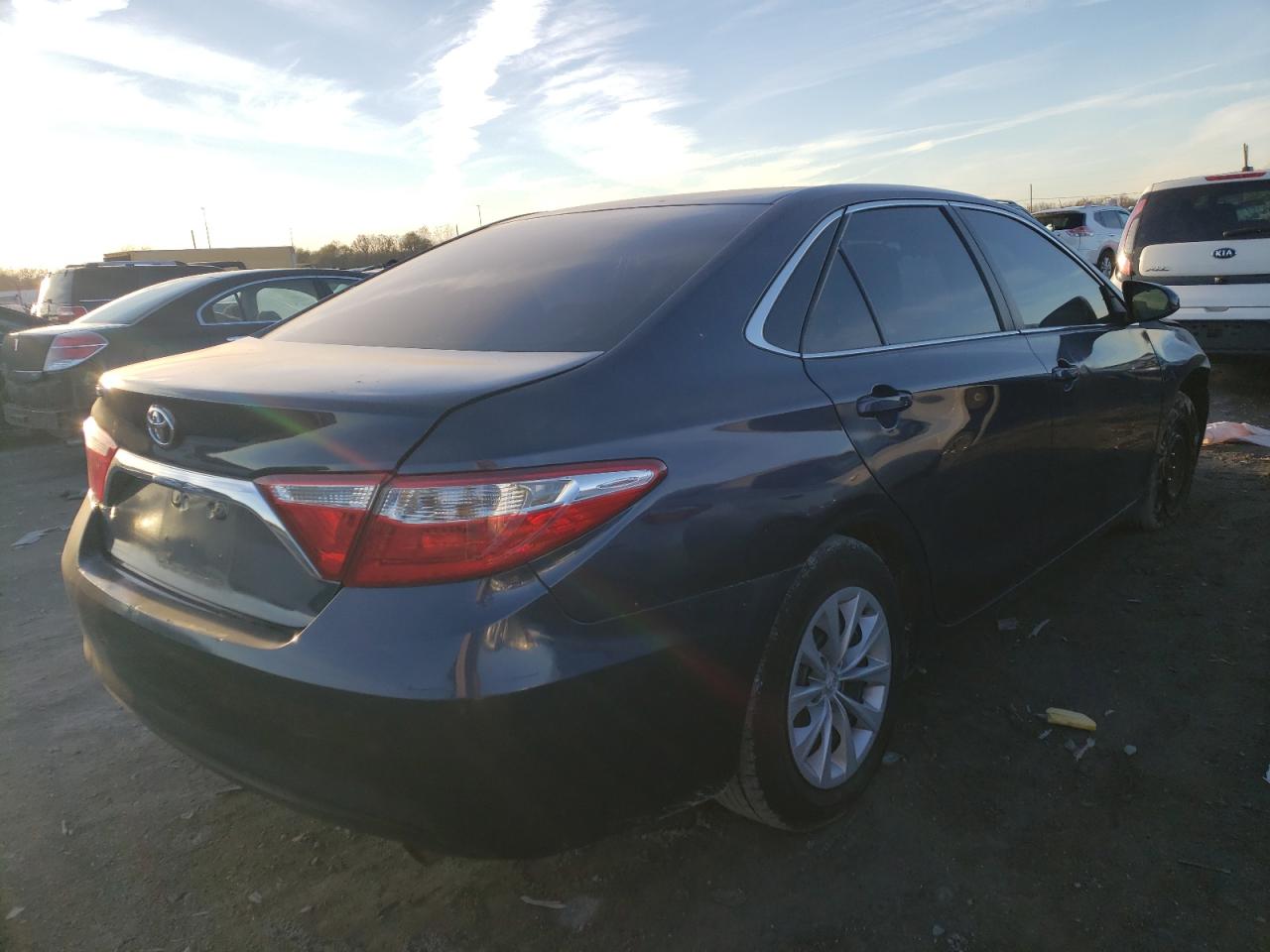 Изображение 3 2017 TOYOTA CAMRY LE 2017 с VIN 4T1BF1FK5HU652084