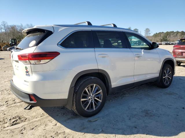 Obraz 3 z 2019 TOYOTA HIGHLANDER SE 2019 z VIN 5TDJZRFH8KS597832