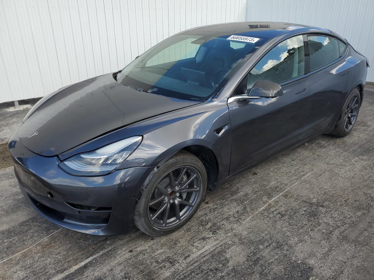 Изображение Tesla Model 3 2021