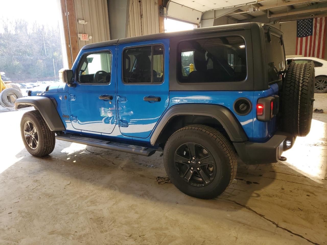 Obraz 2 z 2021 JEEP WRANGLER UNLIMITED SPORT 2021 z VIN 1C4HJXDN7MW723023