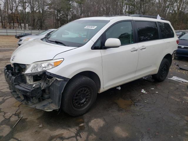 Изображение 2015 TOYOTA SIENNA XLE 2015