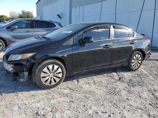 Obraz 1 z 2013 HONDA CIVIC LX 2013 z VIN 19XFB2F5XDE042918