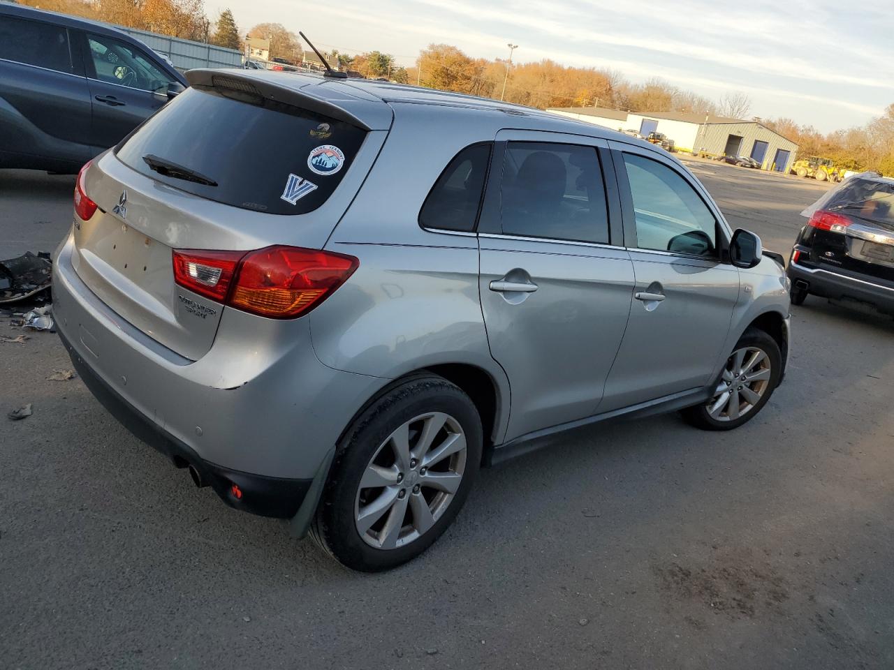Изображение 3 2015 MITSUBISHI OUTLANDER SPORT SE 2015 с VIN 4A4AR4AU2FE004316