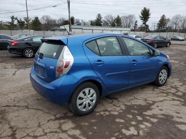 Image 3 of 2013 TOYOTA PRIUS C  2013 with VIN JTDKDTB37D1549345
