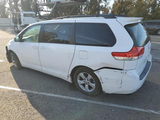 Image 2 of 2011 TOYOTA SIENNA LE 2011 with VIN 5TDKK3DC5BS163395
