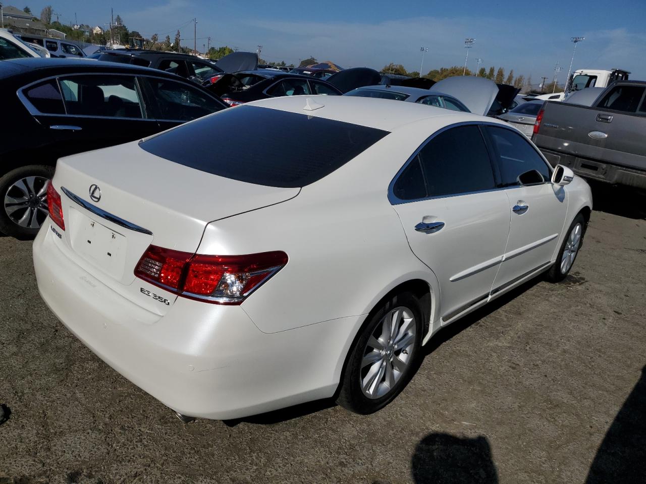 Image 3 of 2010 LEXUS ES 350 2010 with VIN JTHBK1EG3A2408897
