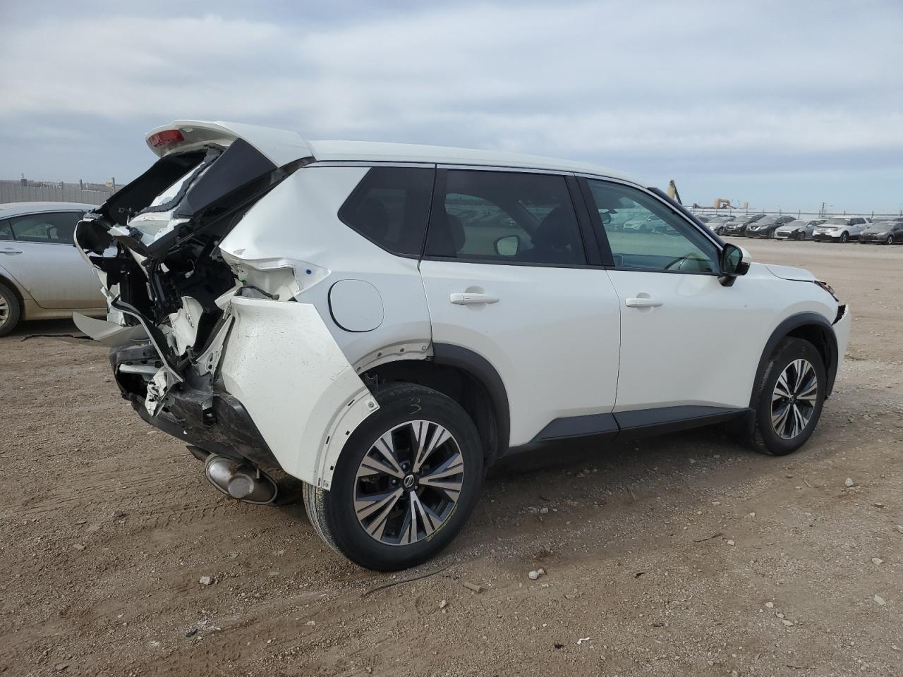 Image 3 of 2021 NISSAN ROGUE SV 2021 with VIN 5N1AT3BBXMC725505