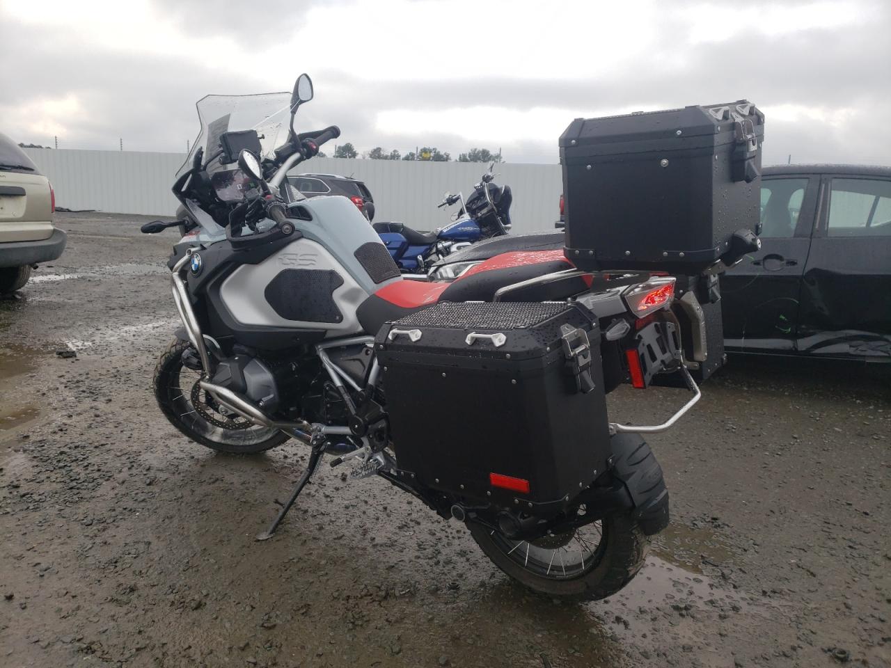 Image 3 of 2023 BMW R 1250 GS ADVENTURE 2023 with VIN WB10M1307P6G34709