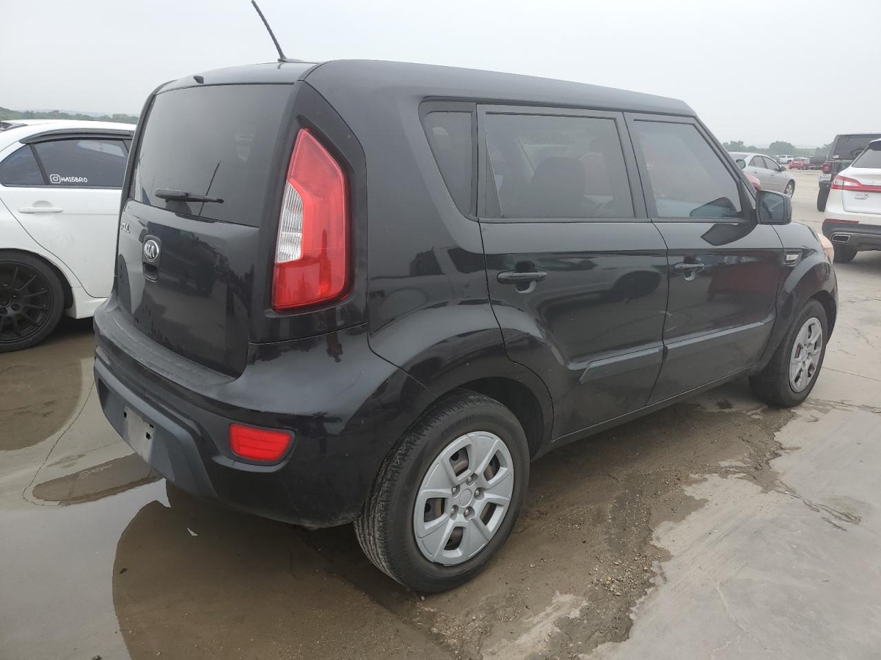 Obraz 3 z 2013 KIA SOUL  2013 z VIN KNDJT2A50D7613234