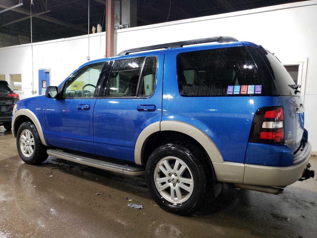 Изображение 2 2010 FORD EXPLORER EDDIE BAUER 2010 с VIN 1FMEU7EE6AUA28236