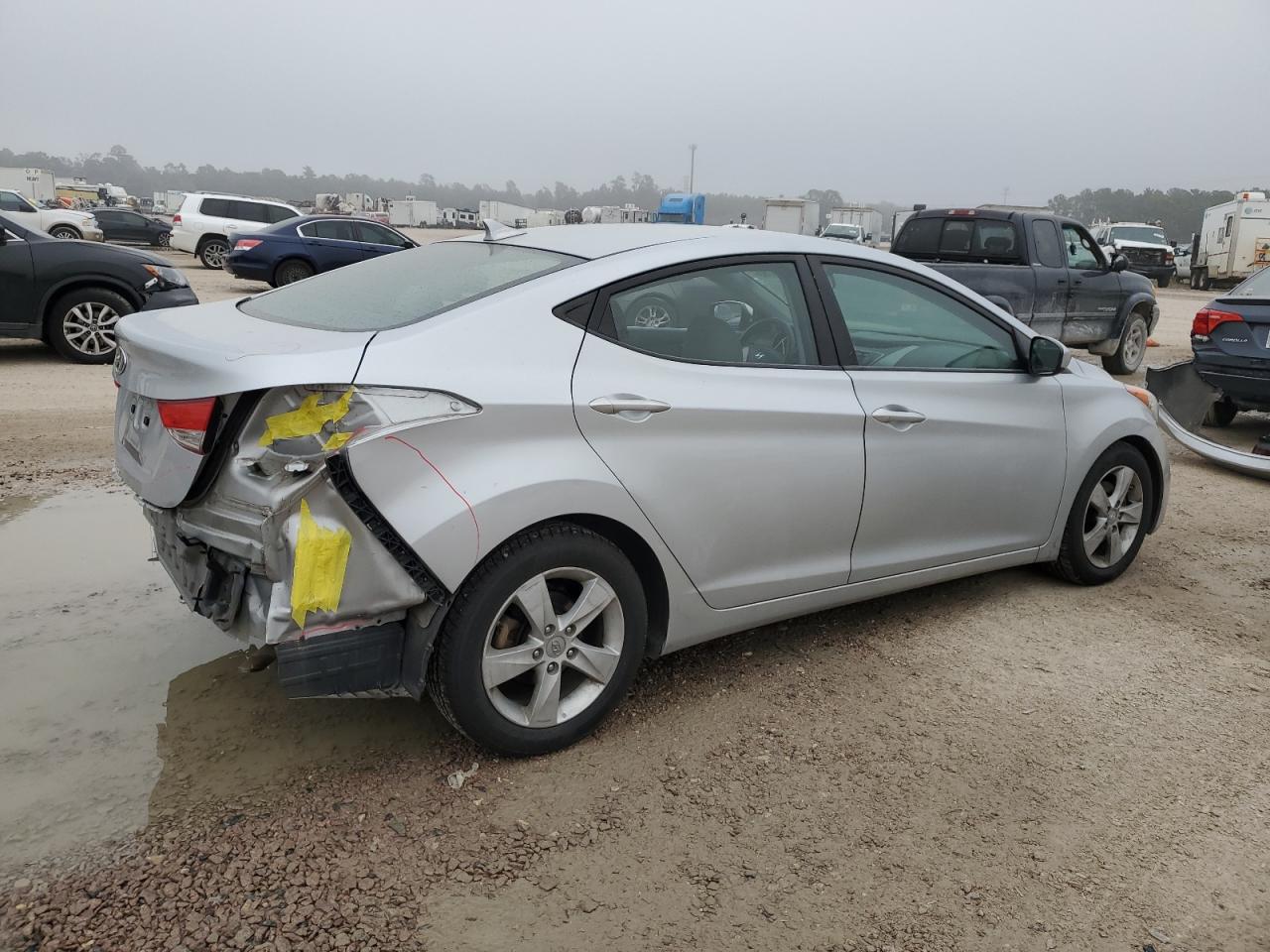 Image 3 of 2013 HYUNDAI ELANTRA GLS 2013 with VIN 5NPDH4AE8DH318193