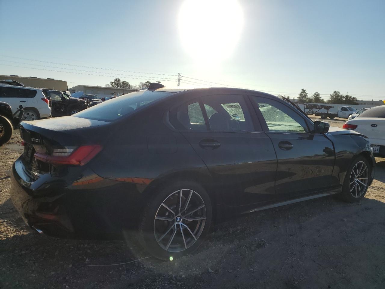 Obraz 3 z 2020 BMW 330XI  2020 z VIN 3MW5R7J07L8B08836